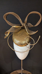 Bold Bow Golden Glomesh