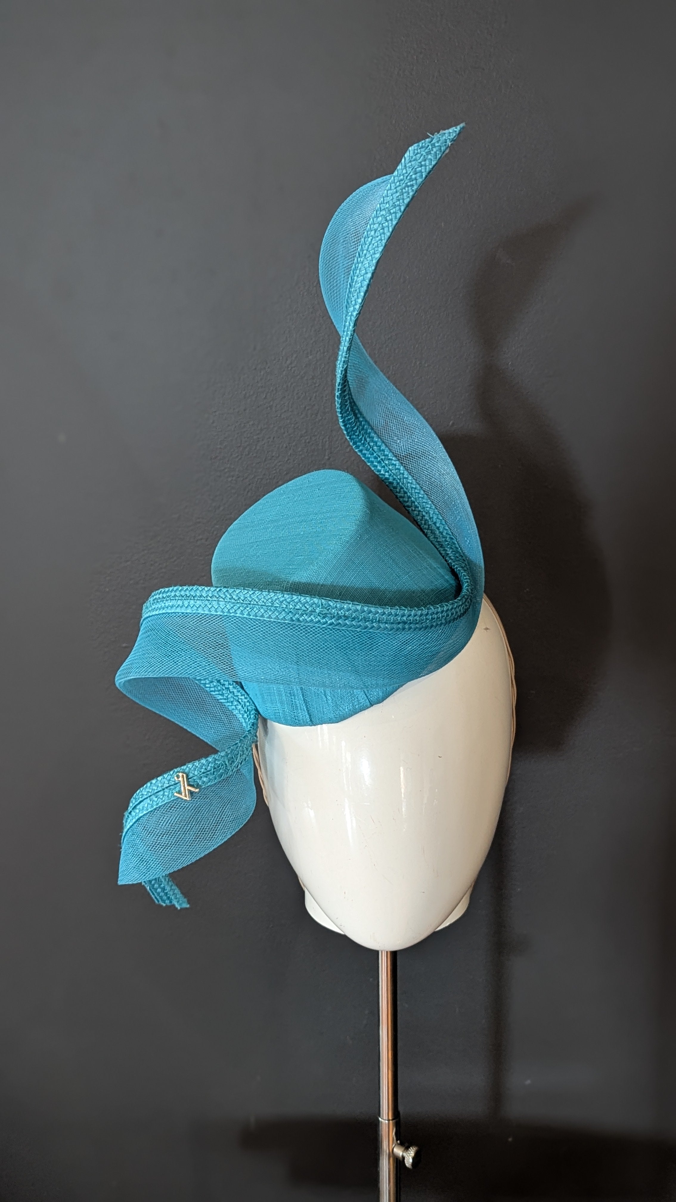 Glamour Turquoise Swirl Cocktail Hostess