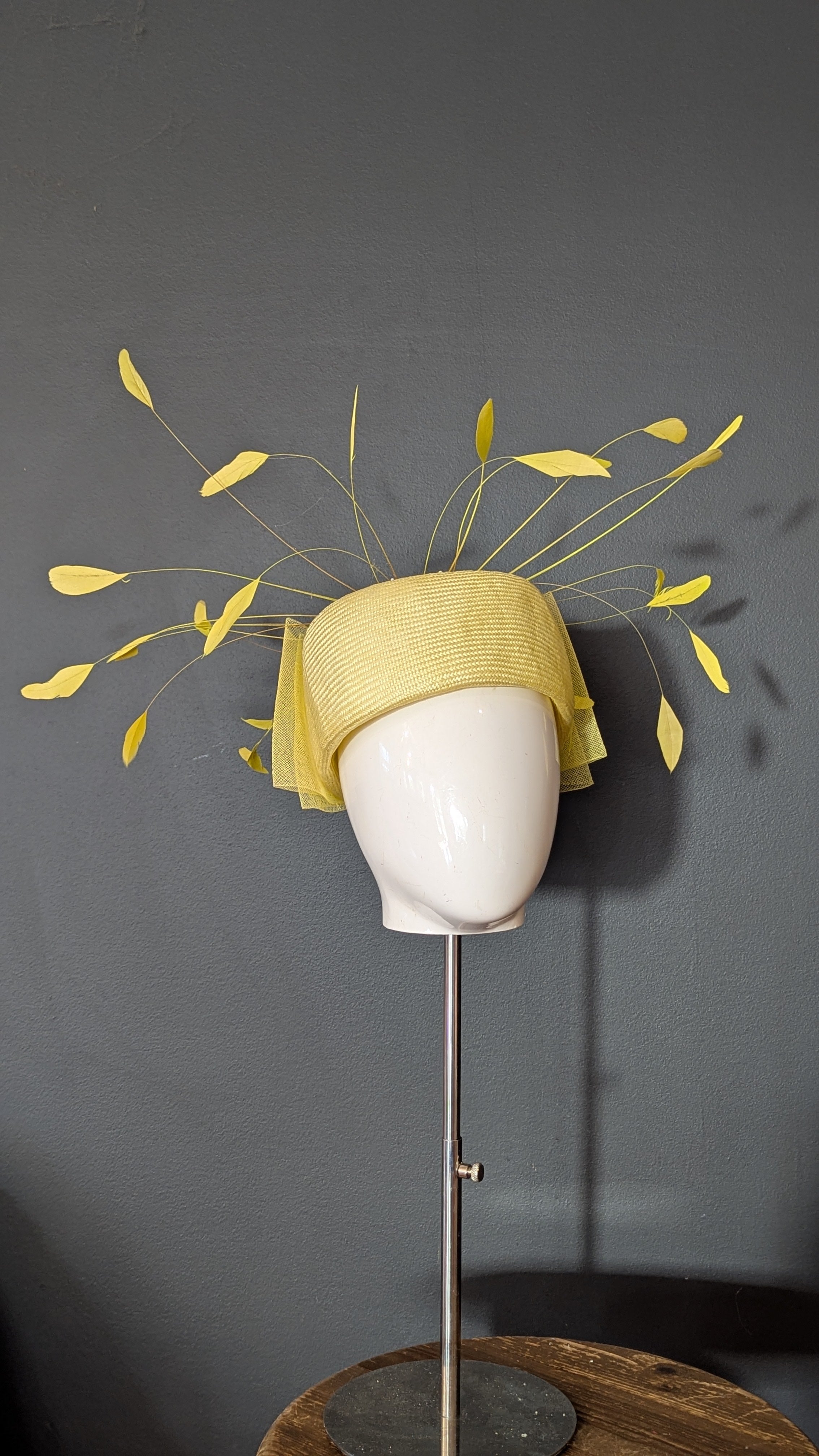 In Love with Lemon Vintage style pill box