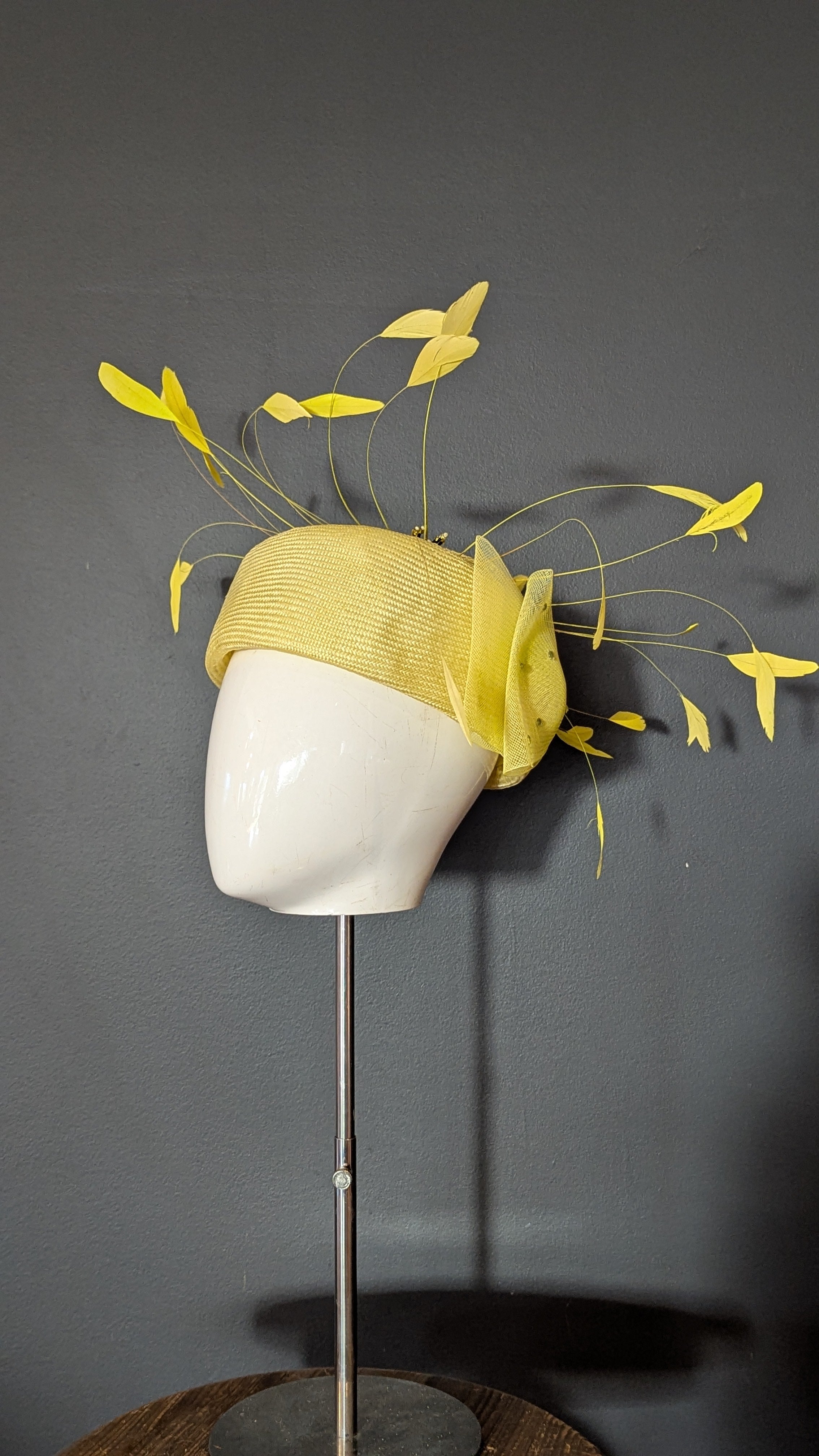 In Love with Lemon Vintage style pill box