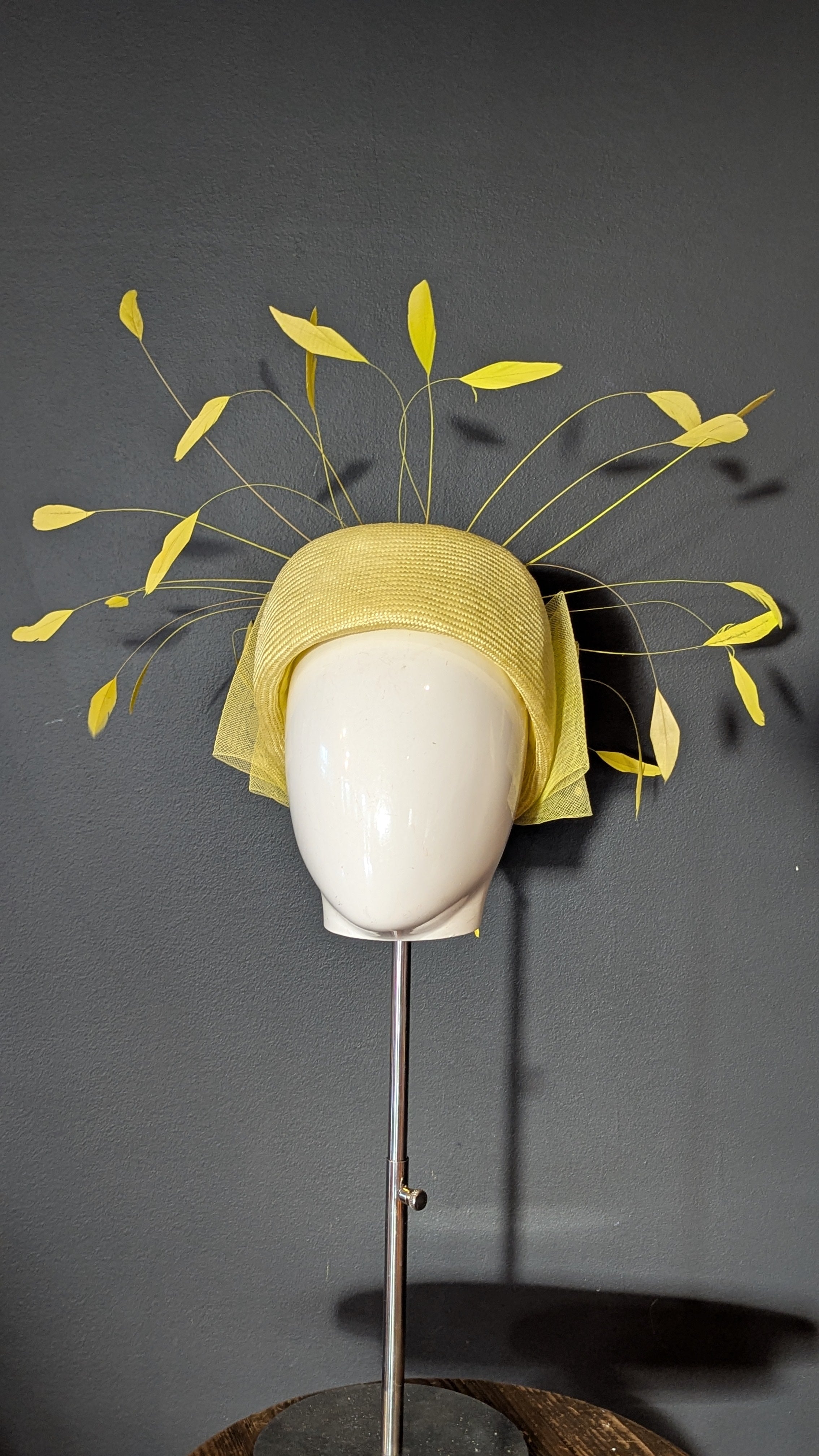 In Love with Lemon Vintage style pill box