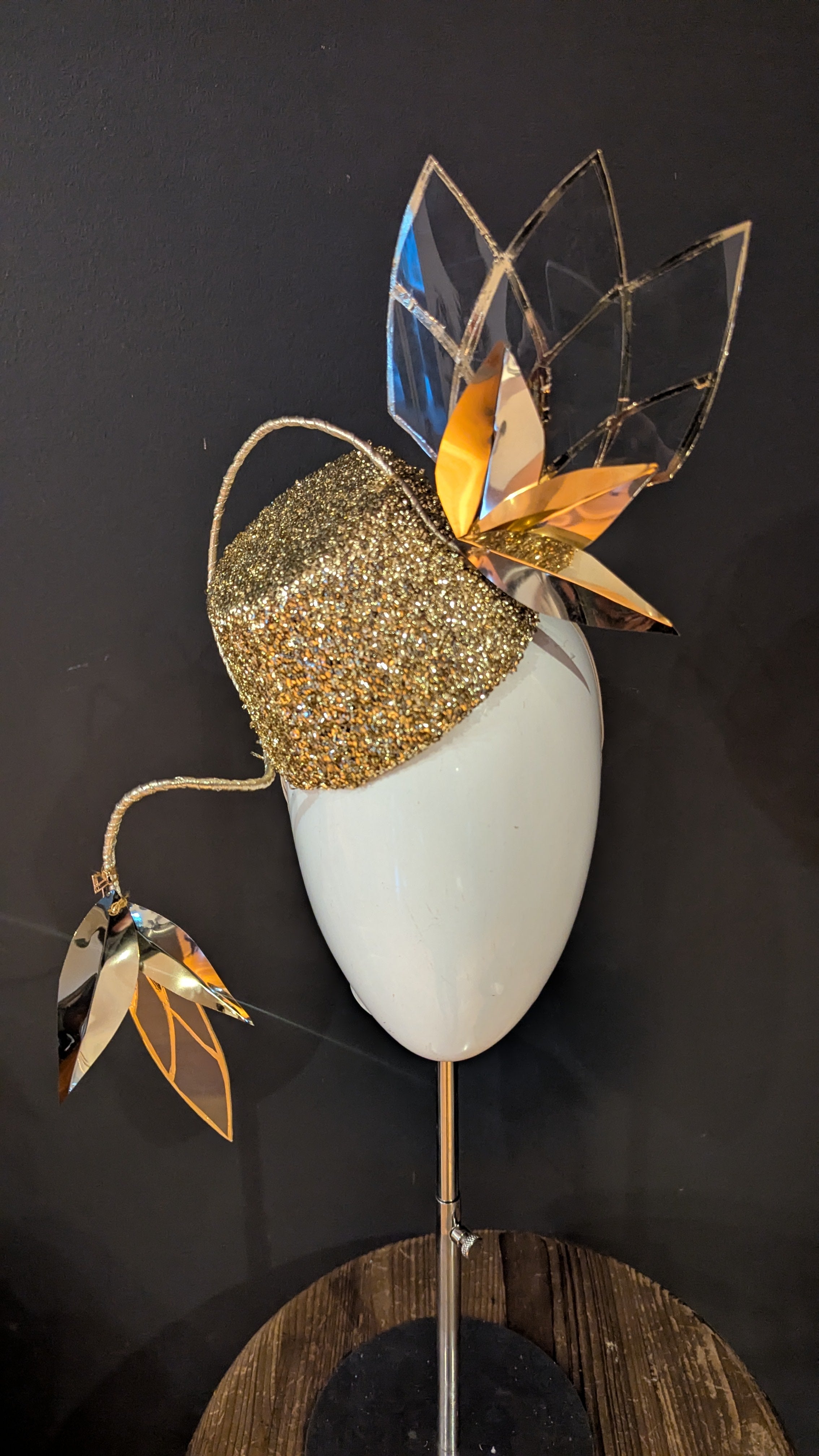 Golden Art Deco Sparkle Cocktail