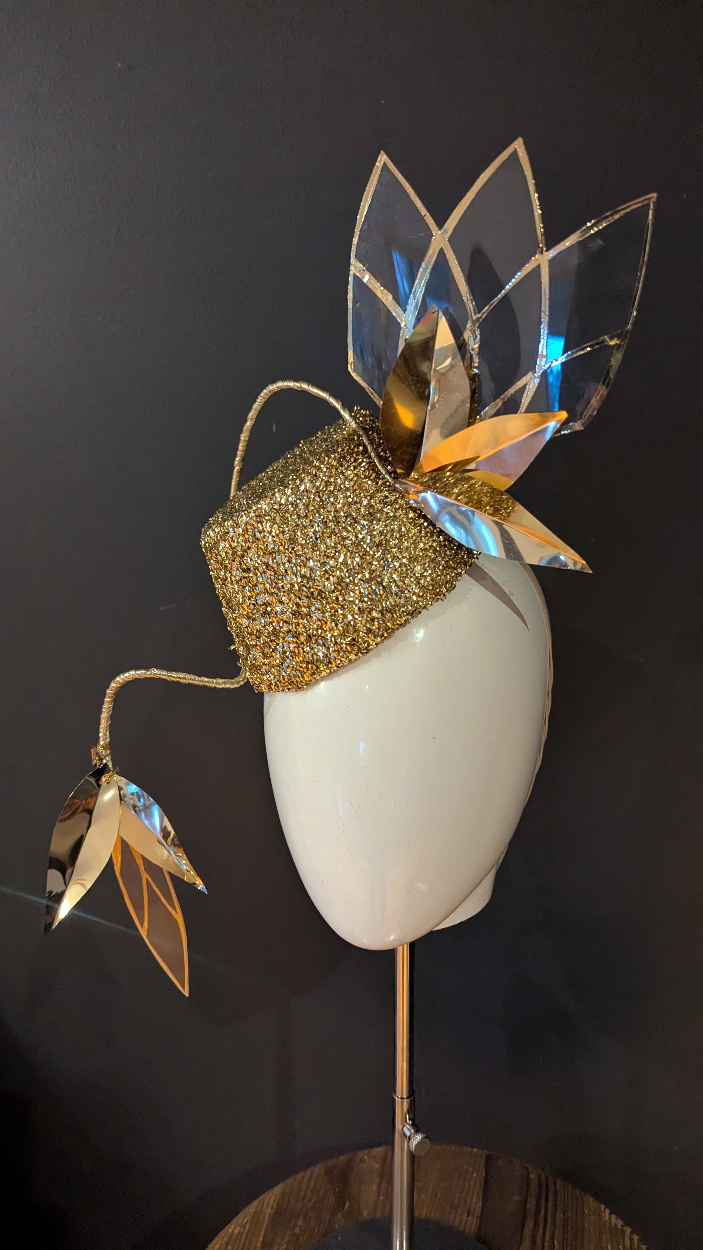 Golden Art Deco Sparkle Cocktail