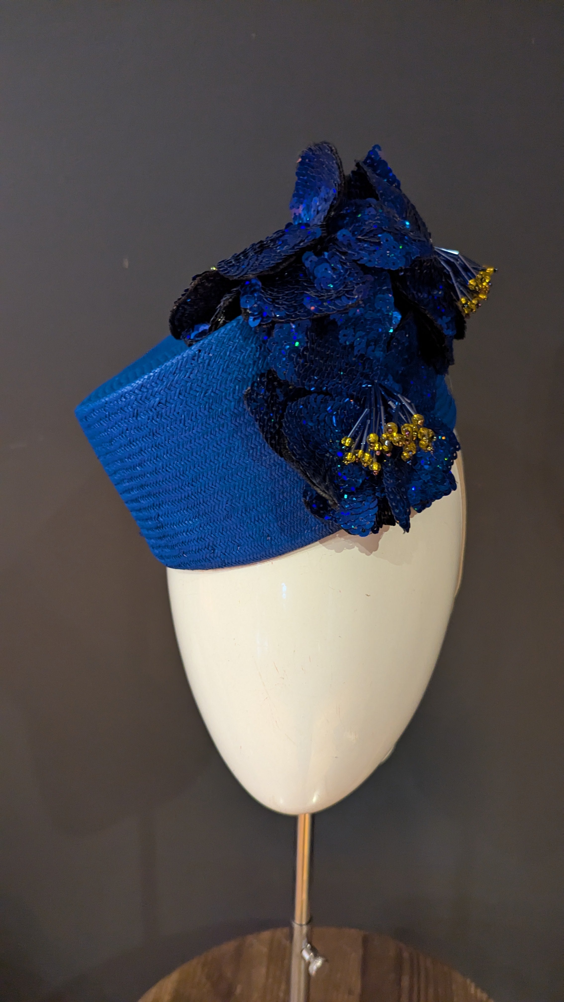 Everest Royal Blue Iridescent Floral Cocktail