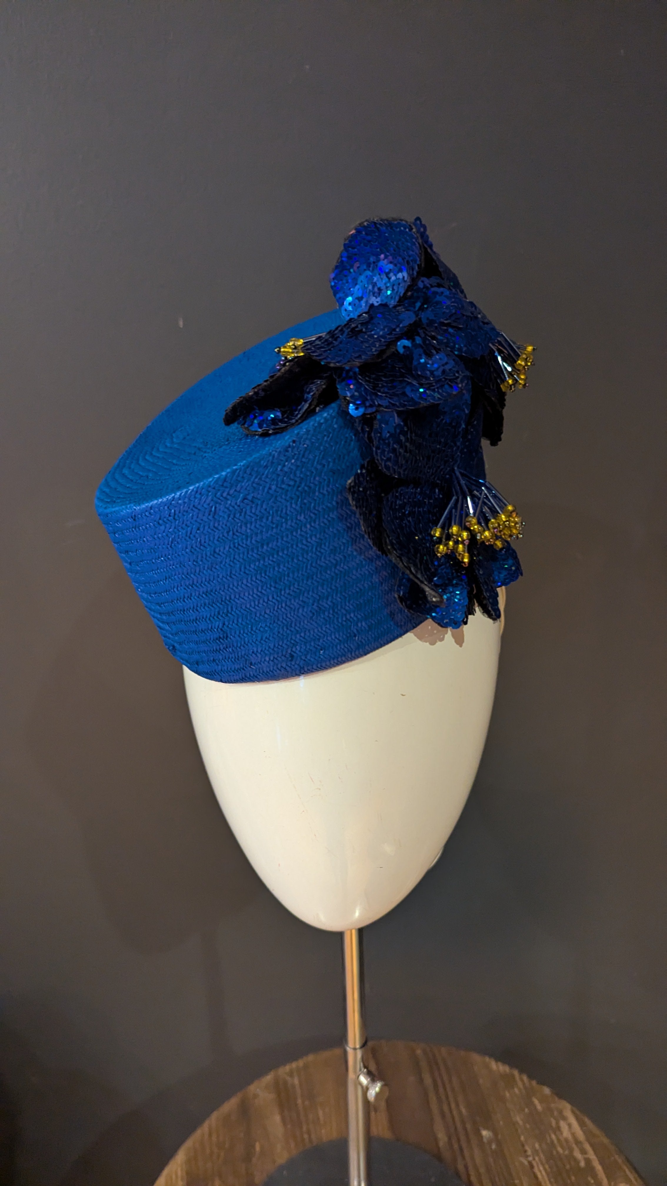Everest Royal Blue Iridescent Floral Cocktail