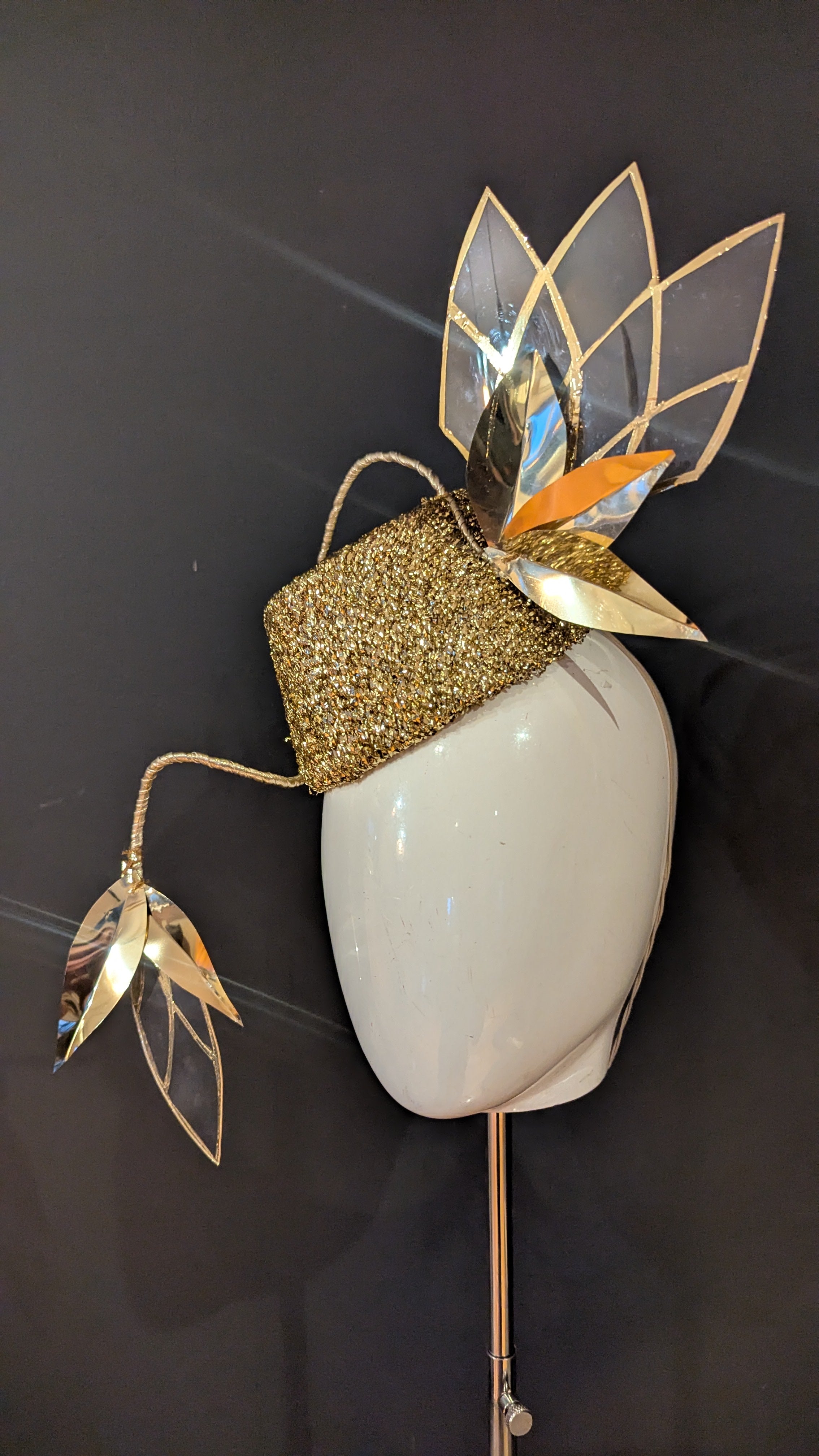 Golden Art Deco Sparkle Cocktail