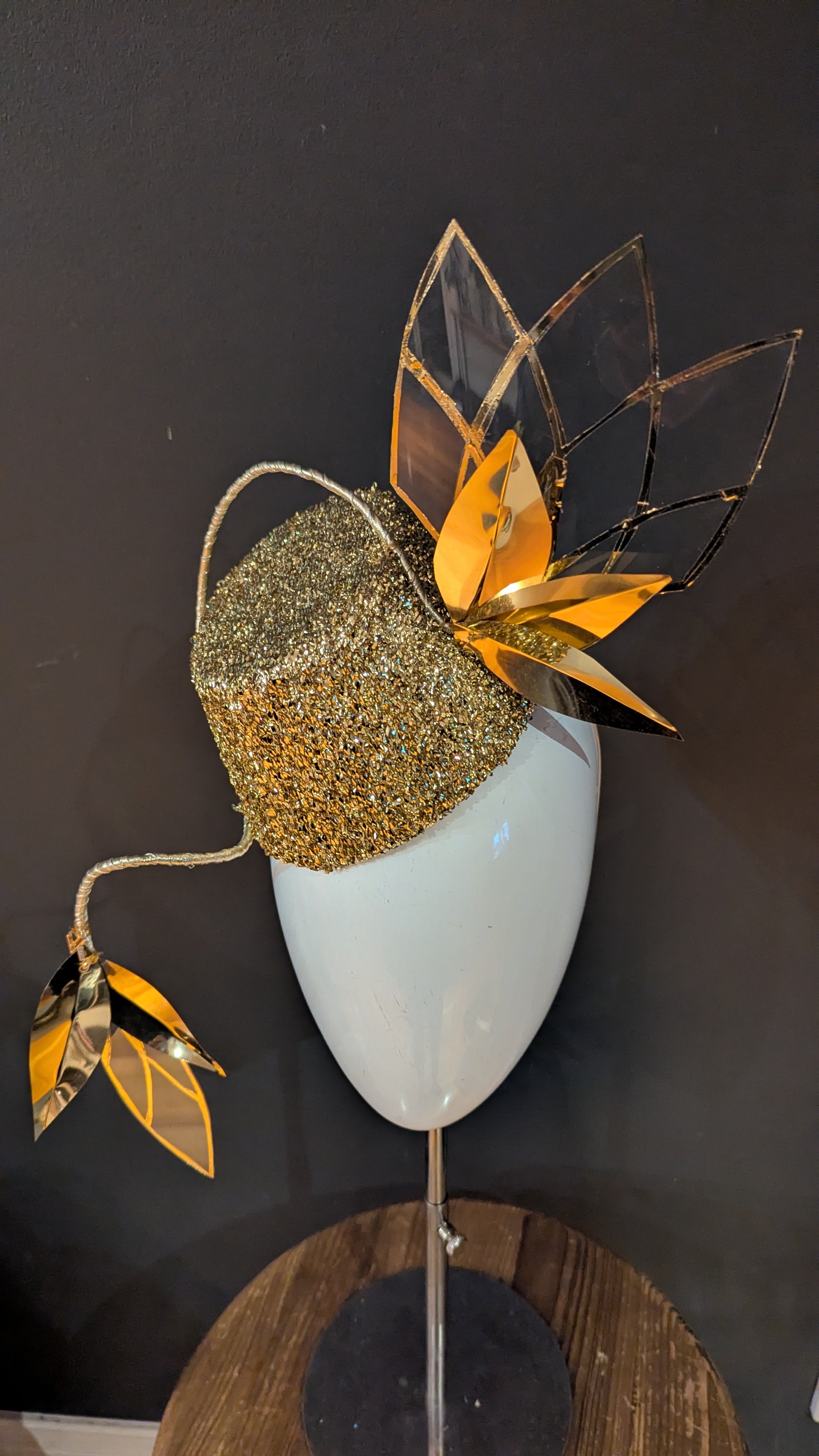 Golden Art Deco Sparkle Cocktail