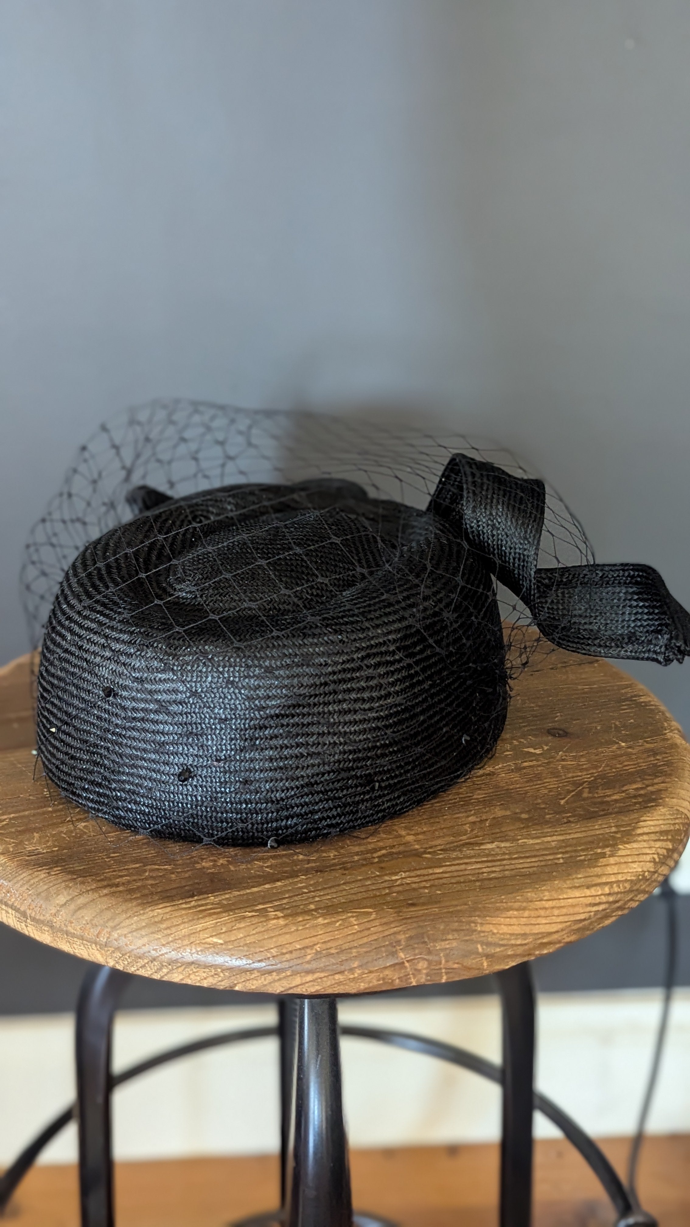 Black Abstract Bow Pillbox