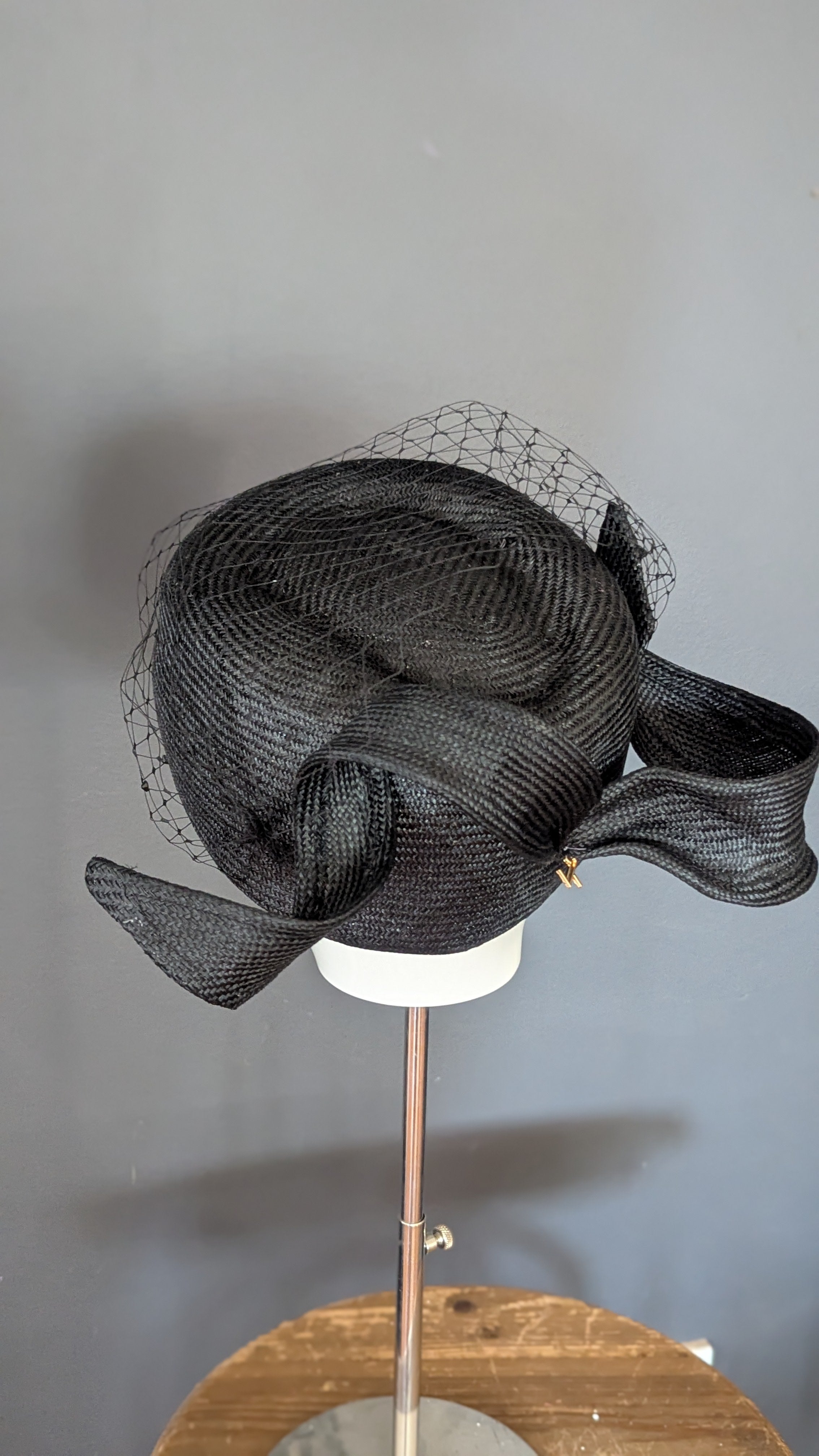 Black Abstract Bow Pillbox